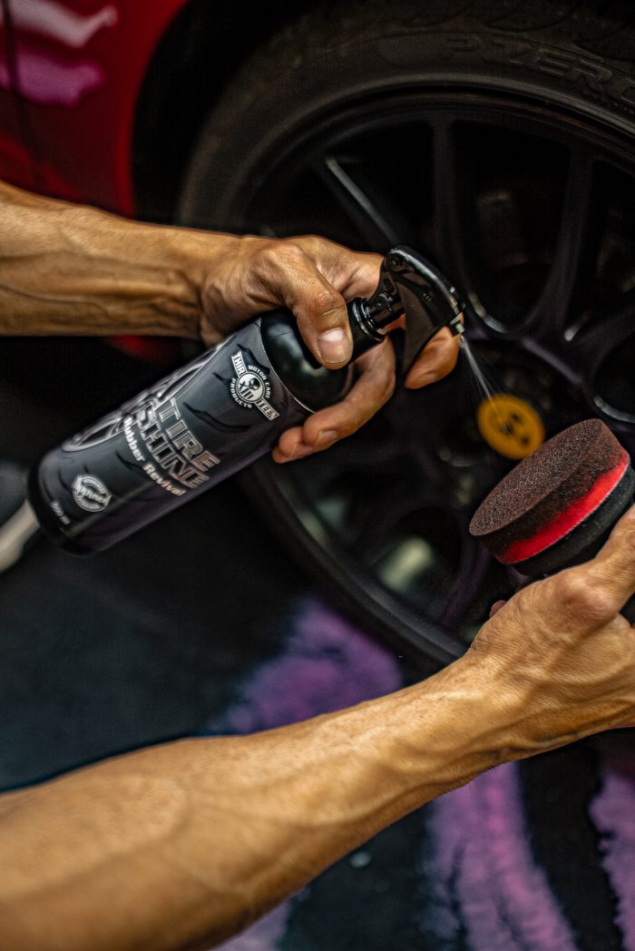 Hidratador de gomas y plásticos Tire Shine para coche, envase de 500 ml.